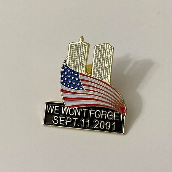 2001 We Wont Forget September 11th Commemorative Lapel Pin Twin Towers - Picture 9 of 9
